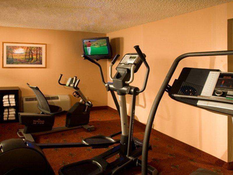 Отель Ramada By Wyndham Albuquerque East Экстерьер фото